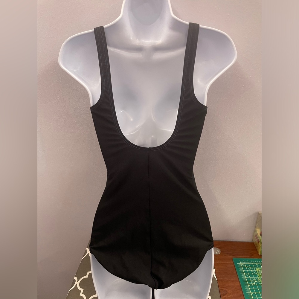 Ladies Speedo swim suit - Picture 2 of 4
